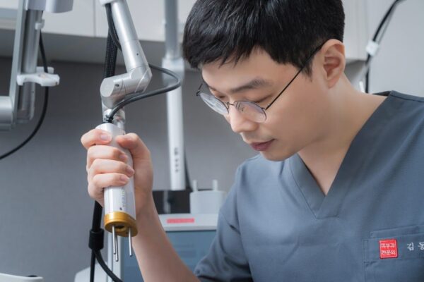 흑자치료? 얼굴 기미 검버섯, 피부과전문의가 말하는 정확한 진단법