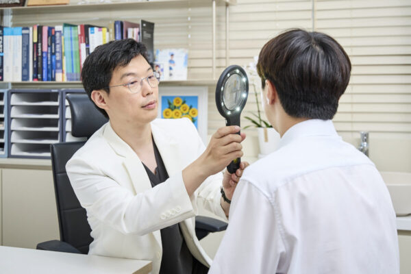 ​신사김동하피부과 난치성 기미잡티레이저 실펌X, 토닝을 계속해도 반복되는 이유는?